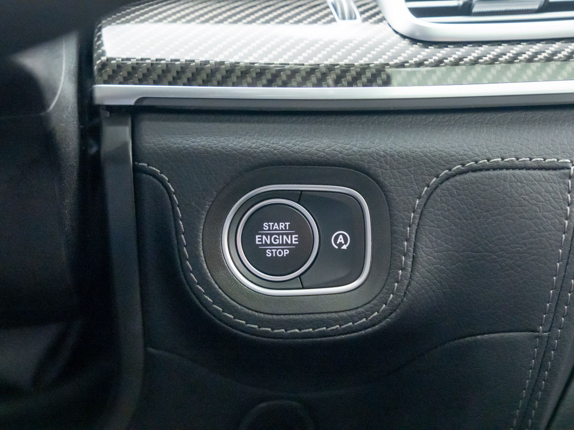 Vehicle image 21 of 37