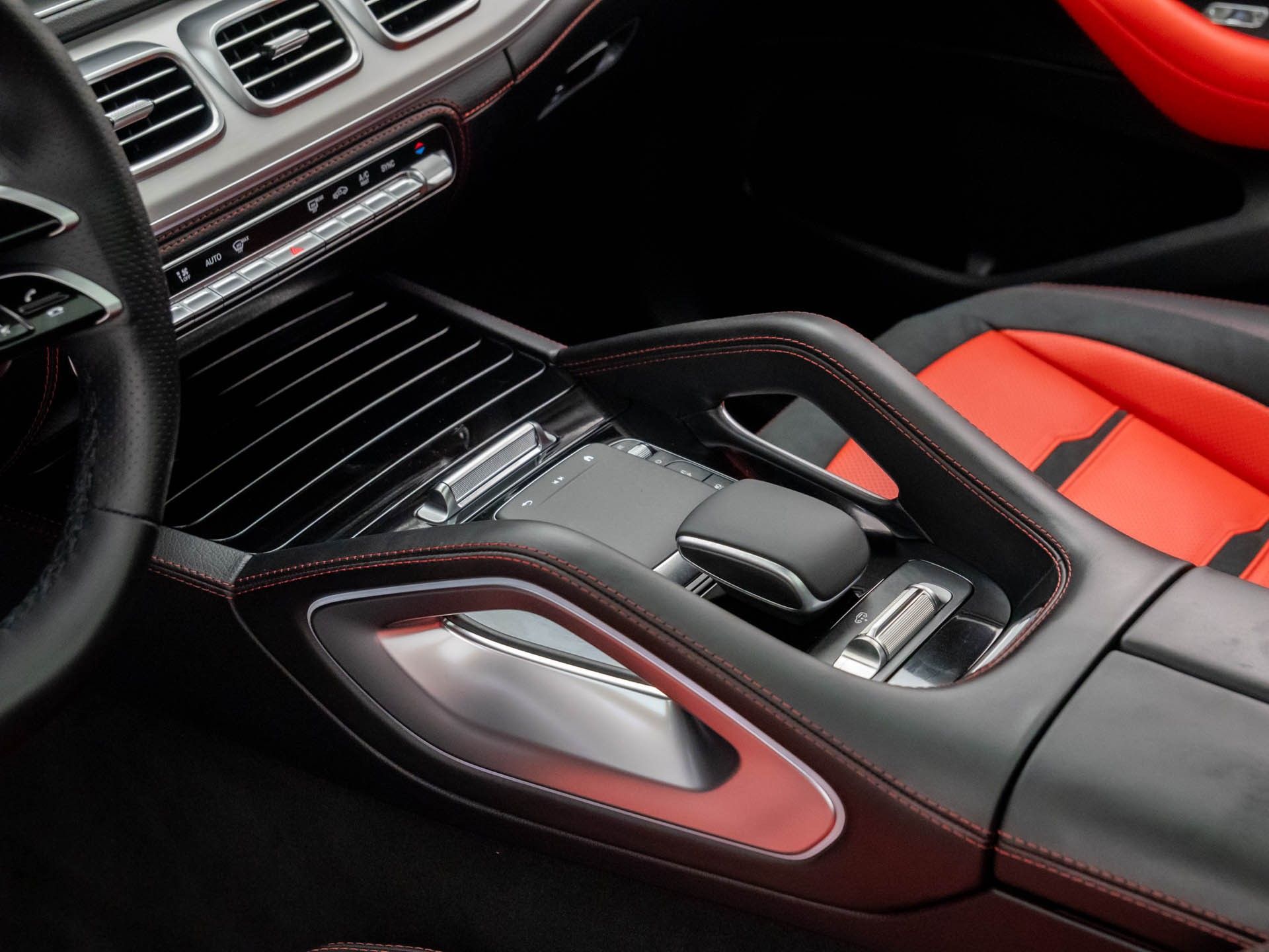 Vehicle image 14 of 49