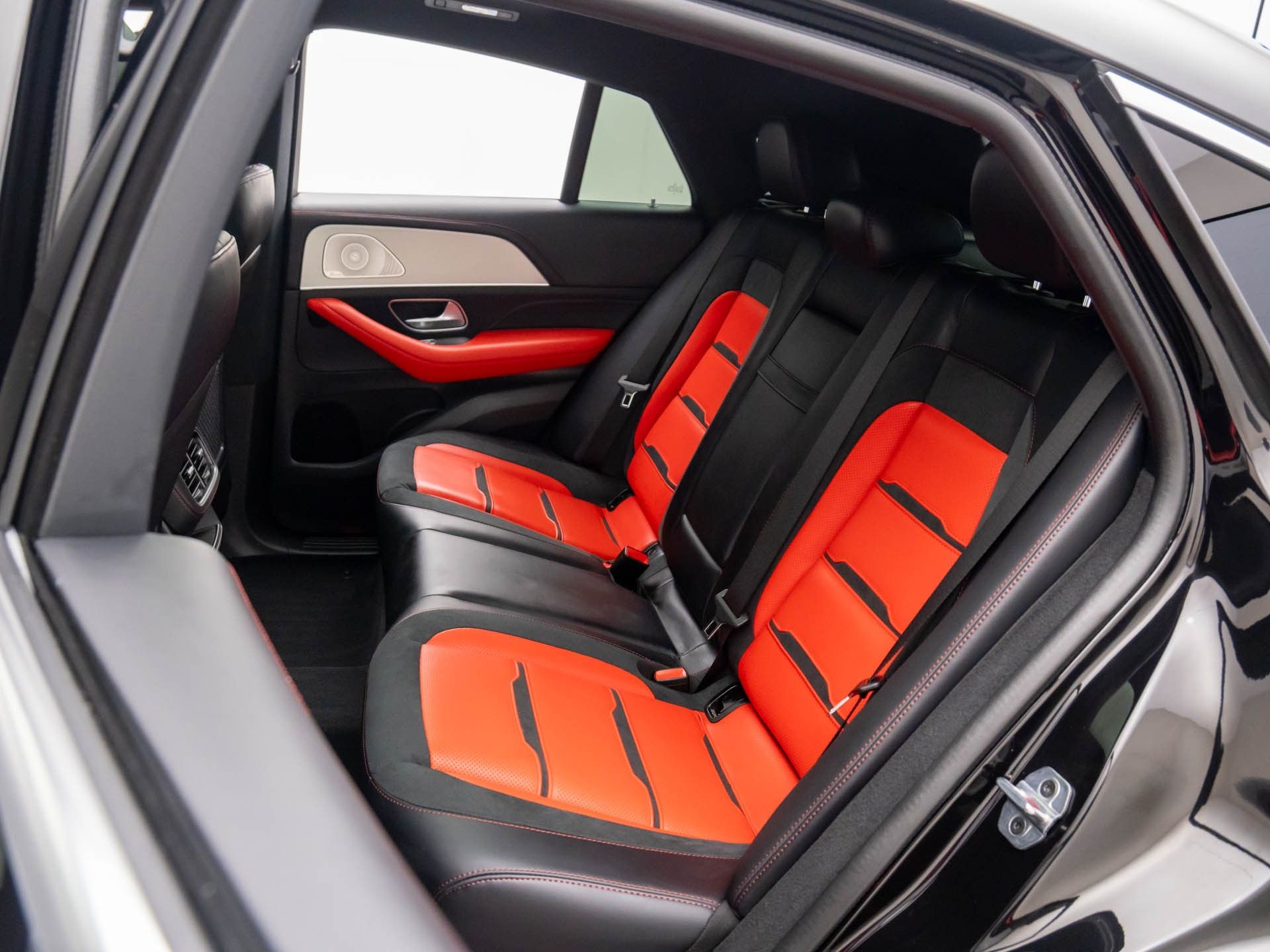 Vehicle image 20 of 49