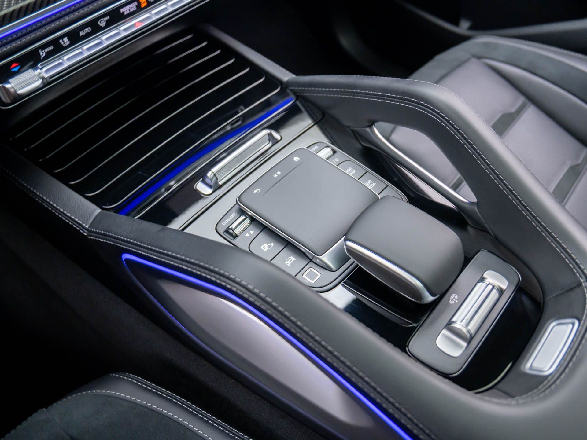 Vehicle image 14 of 41