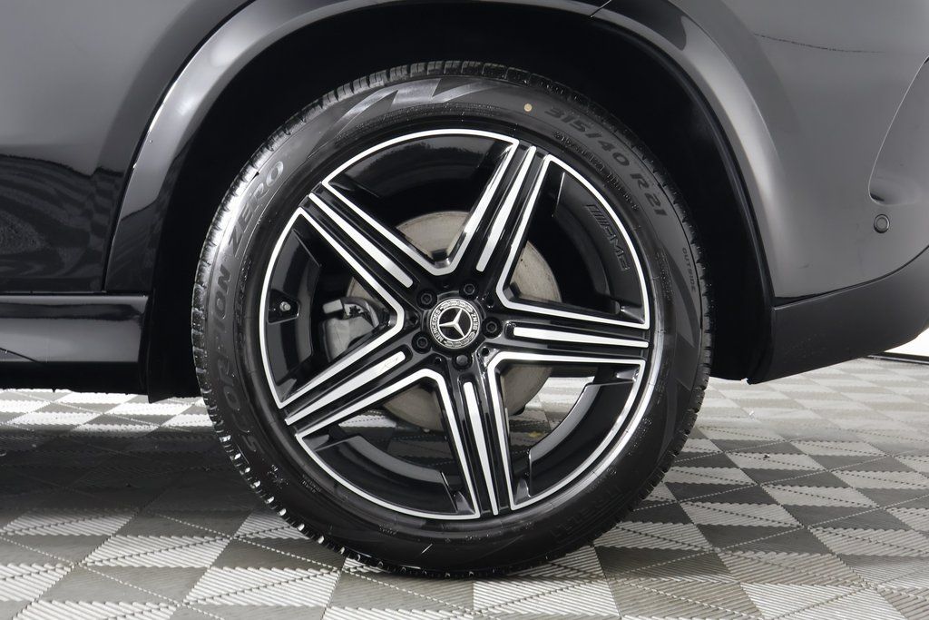 Vehicle image 10 of 10