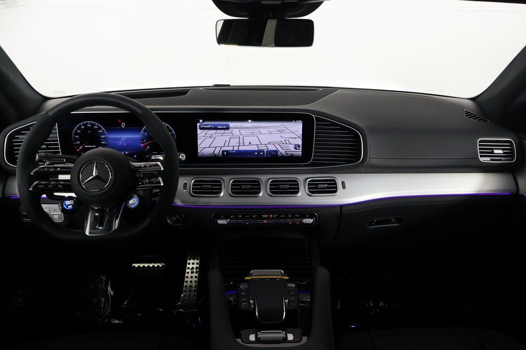 Vehicle image 4 of 10
