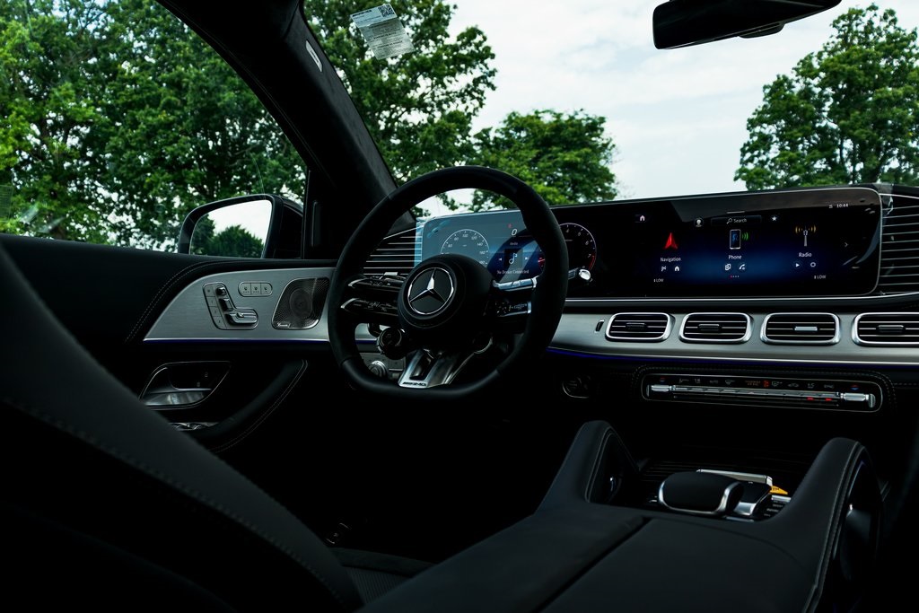 Vehicle image 58 of 98