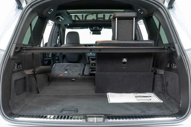 Vehicle image 14 of 30
