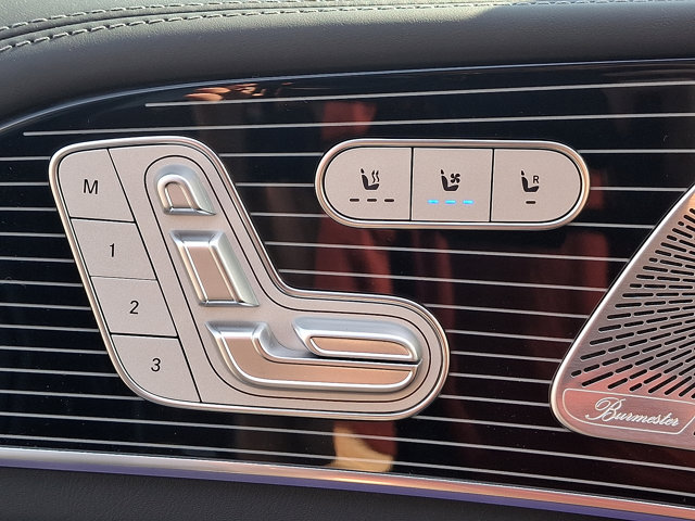 Vehicle image 19 of 21