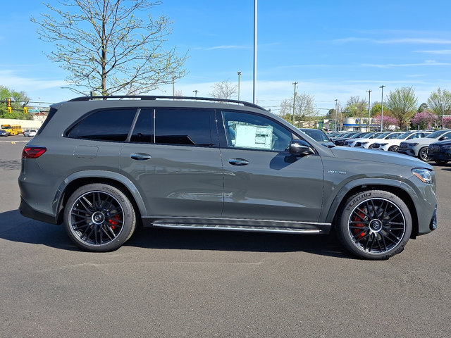 Vehicle image 4 of 21
