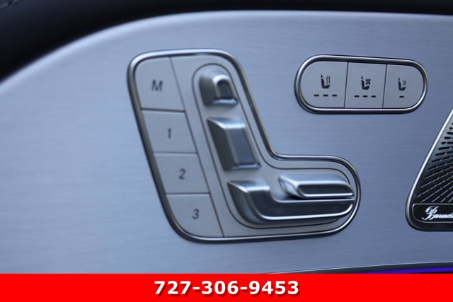 Vehicle image 18 of 36
