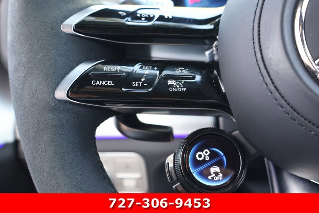 Vehicle image 32 of 36