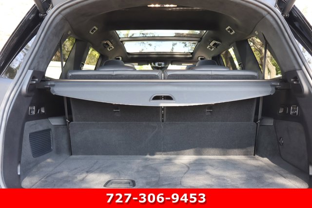 Vehicle image 26 of 36
