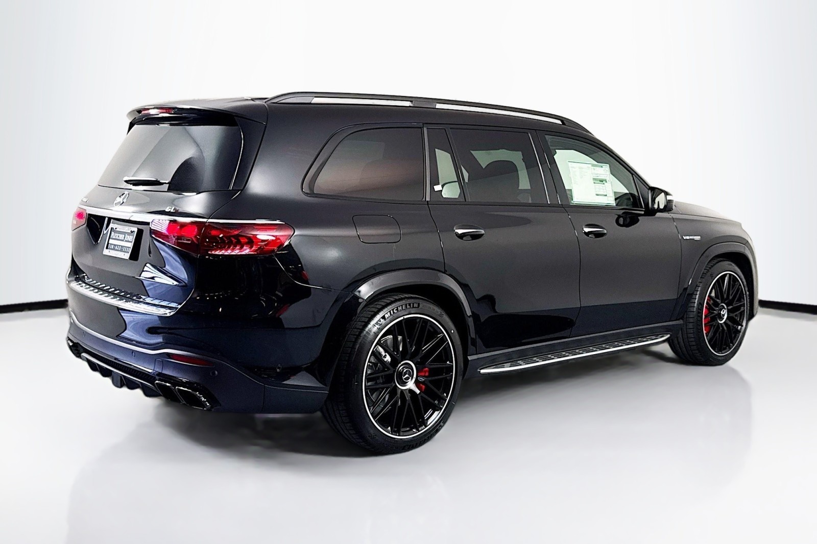2025 Mercedes-Benz GLS AMG 63 Image 5 of 31