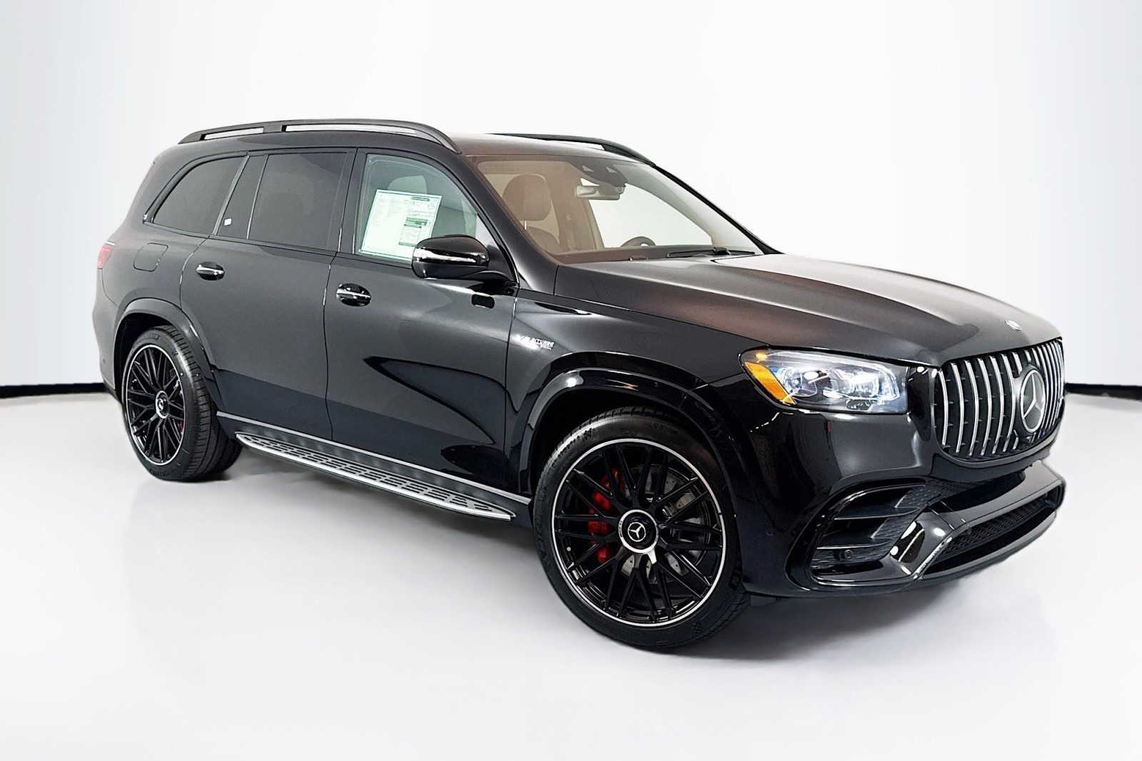 2025 Mercedes-Benz GLS AMG 63 Image 3 of 31