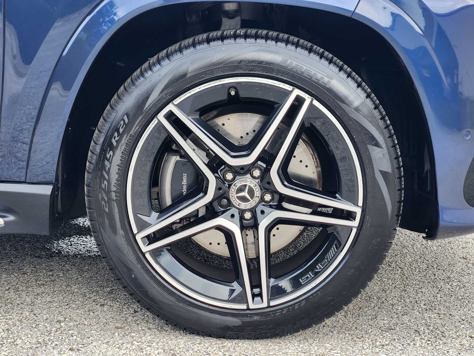 Vehicle image 11 of 34