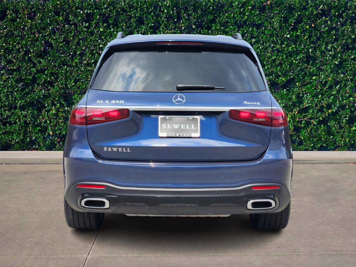 Vehicle image 4 of 34