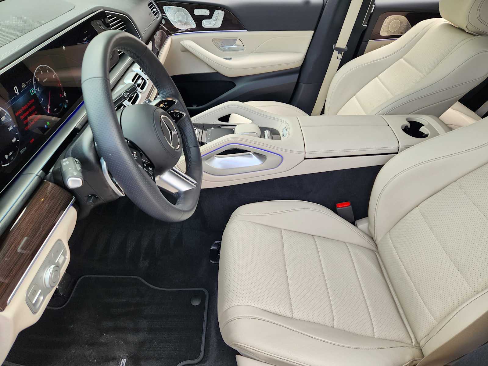 Vehicle image 13 of 34