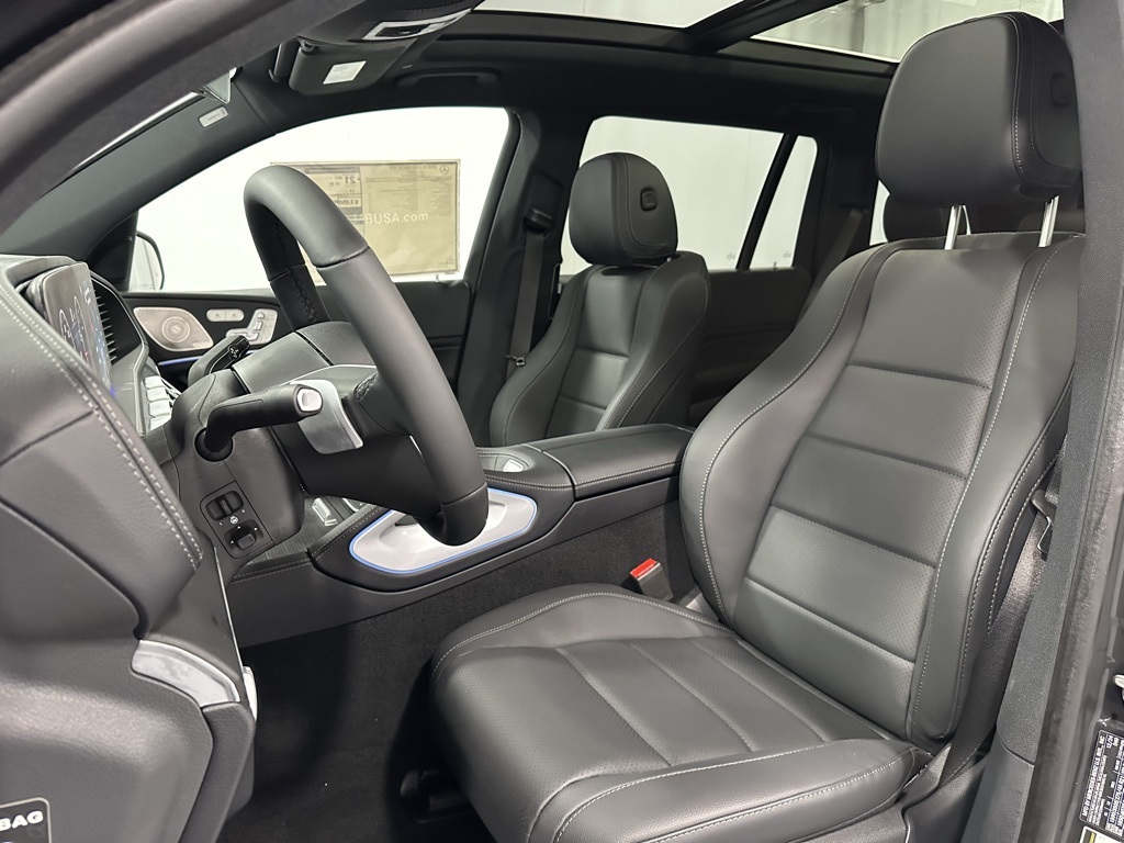 Vehicle image 12 of 24