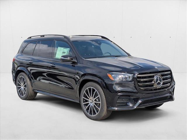 2025 Mercedes-Benz GLS 450 Image 2 of 19