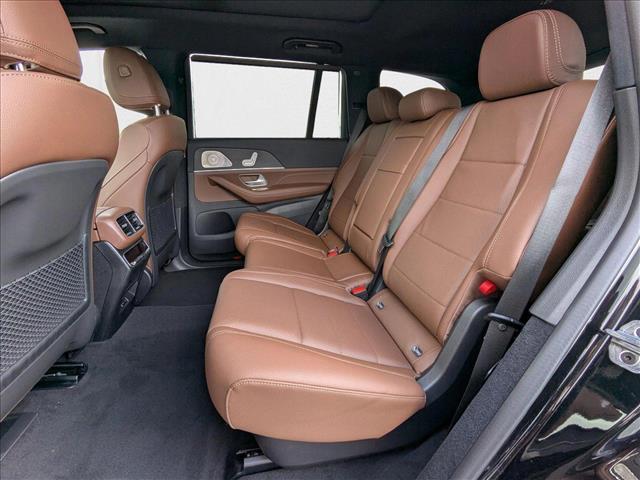 2025 Mercedes-Benz GLS 450 Image 11 of 19