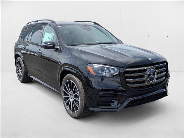 2025 Mercedes-Benz GLS 450 Image 2 of 19