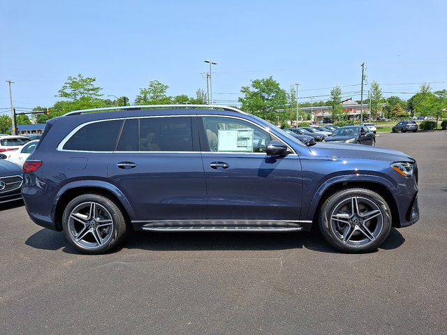 Vehicle image 4 of 21