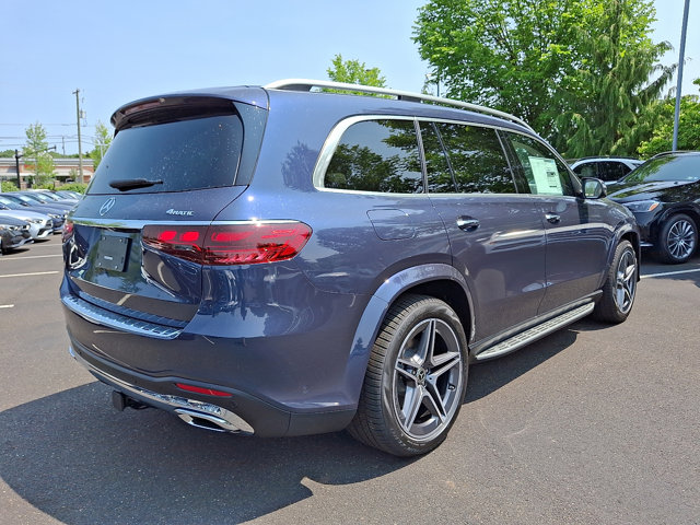 Vehicle image 5 of 21