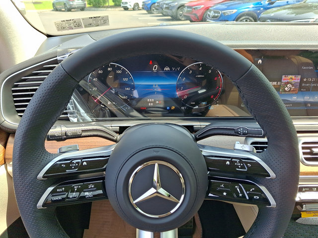 Vehicle image 19 of 21