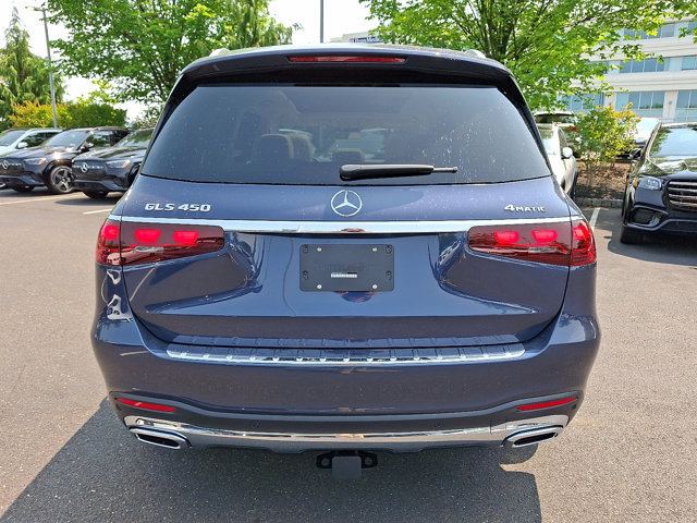 Vehicle image 7 of 21