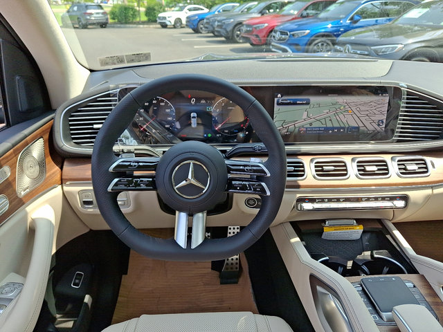 Vehicle image 11 of 21