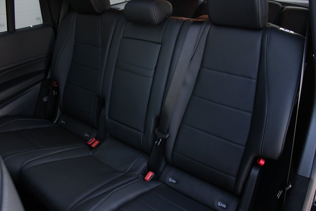 Vehicle image 42 of 45