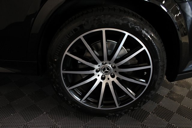 Vehicle image 12 of 45