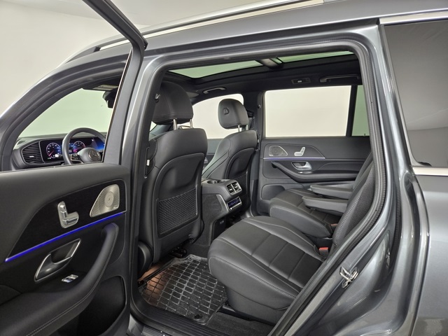 Vehicle image 40 of 41