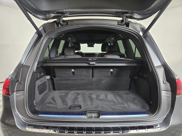Vehicle image 11 of 41