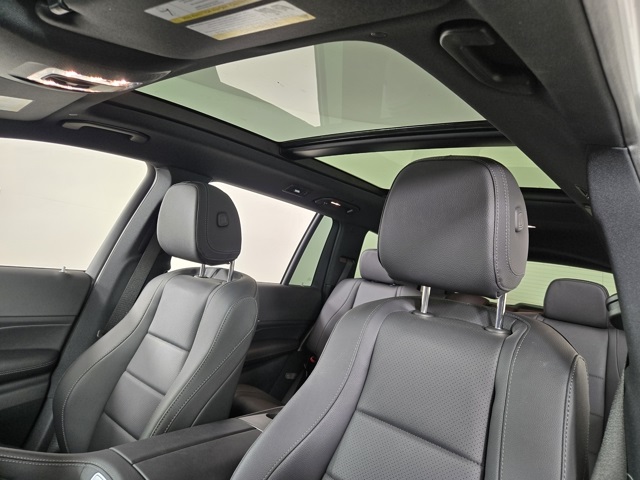 Vehicle image 15 of 41