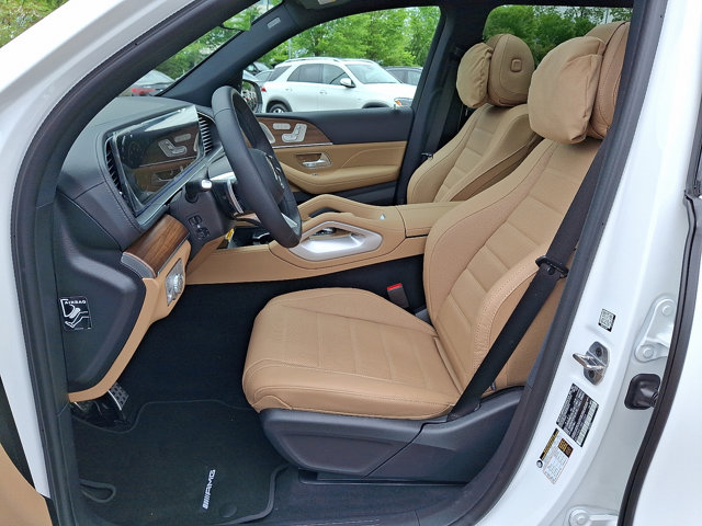 Vehicle image 13 of 23