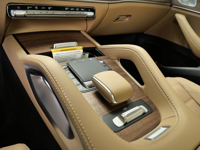 Vehicle image 14 of 15