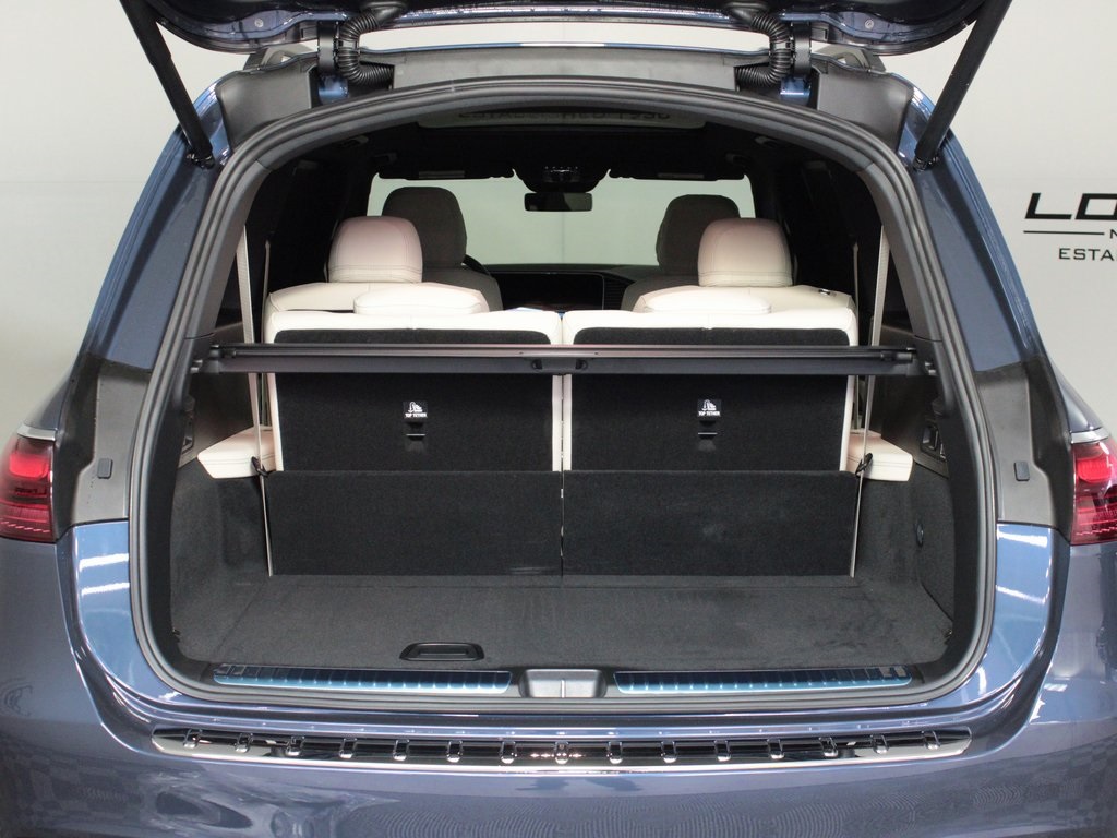 Vehicle image 10 of 37
