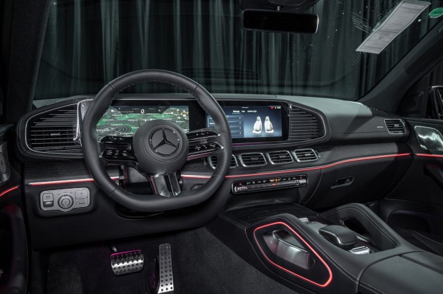 Vehicle image 20 of 25