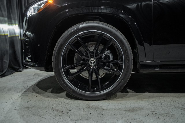 Vehicle image 7 of 25
