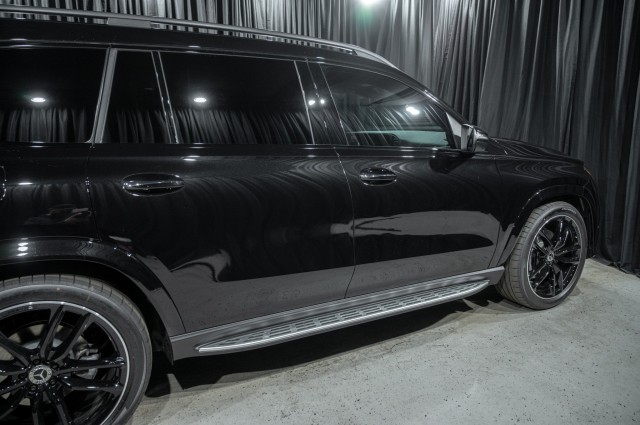 Vehicle image 4 of 25