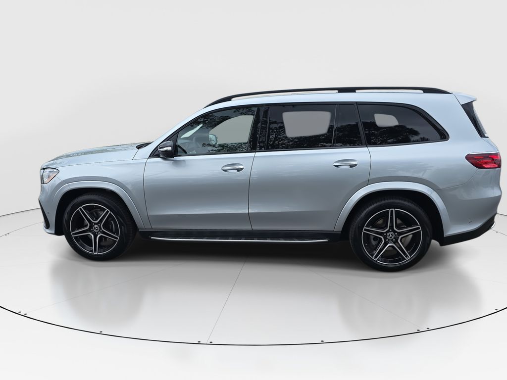 Vehicle image 8 of 39