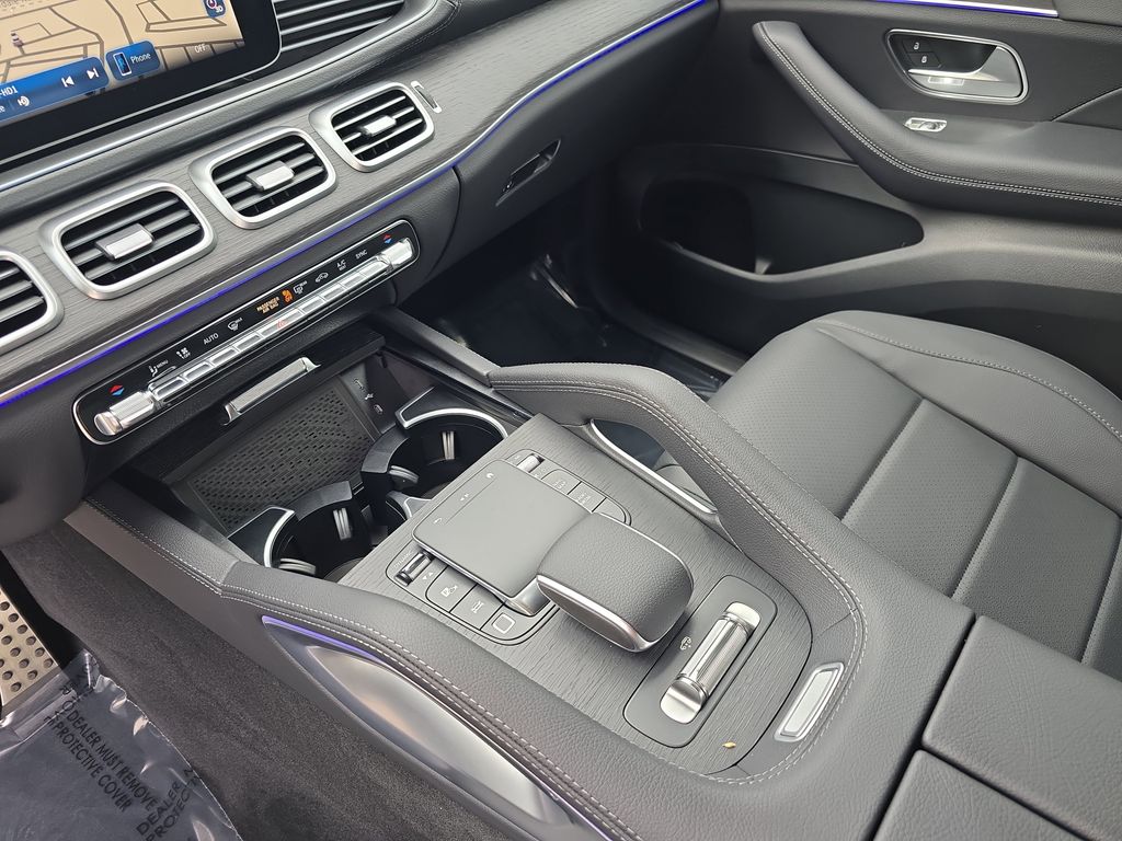 Vehicle image 27 of 39