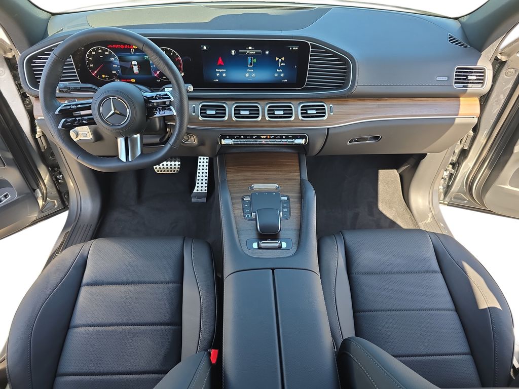 Vehicle image 9 of 39