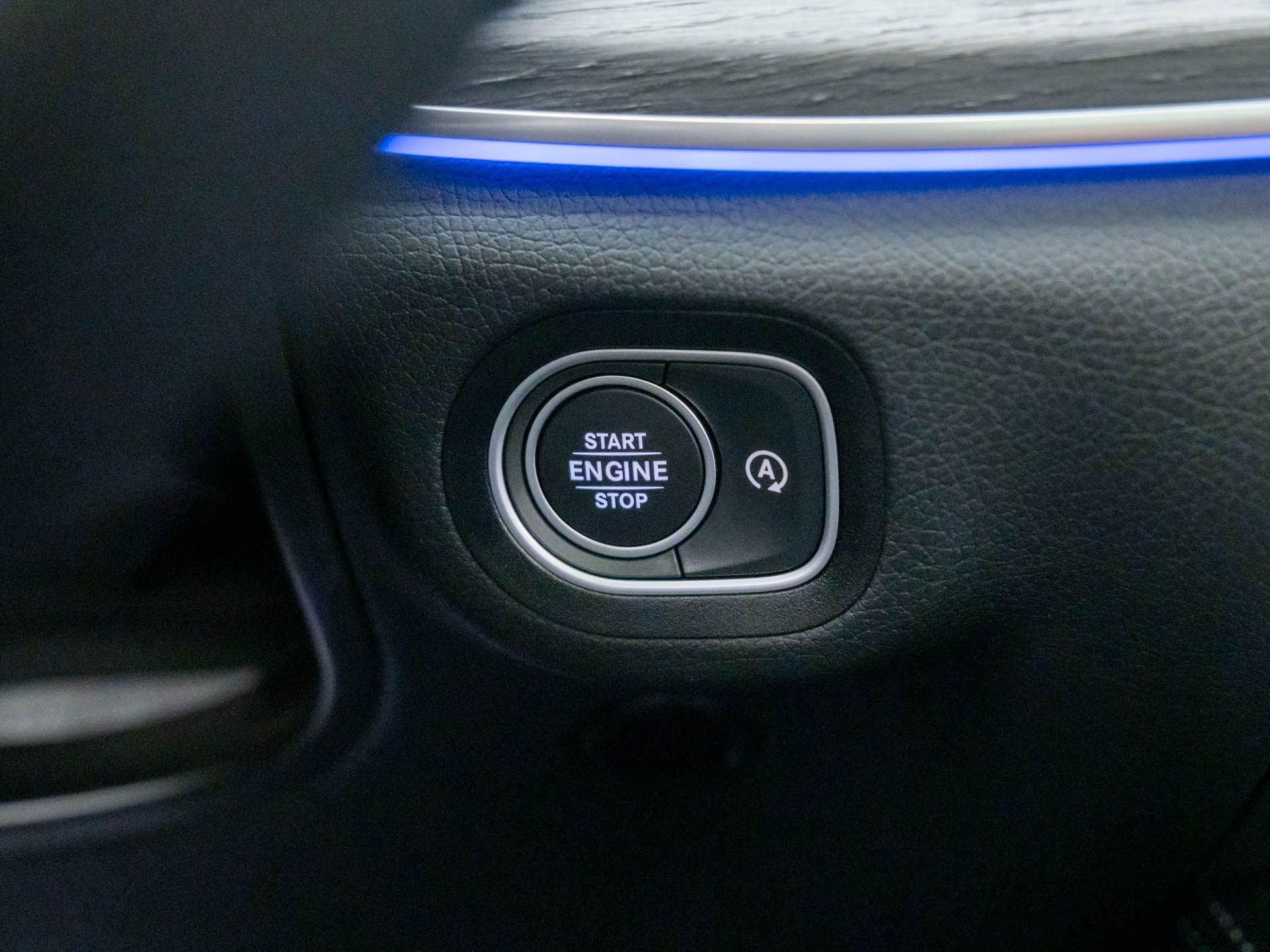 Vehicle image 19 of 43