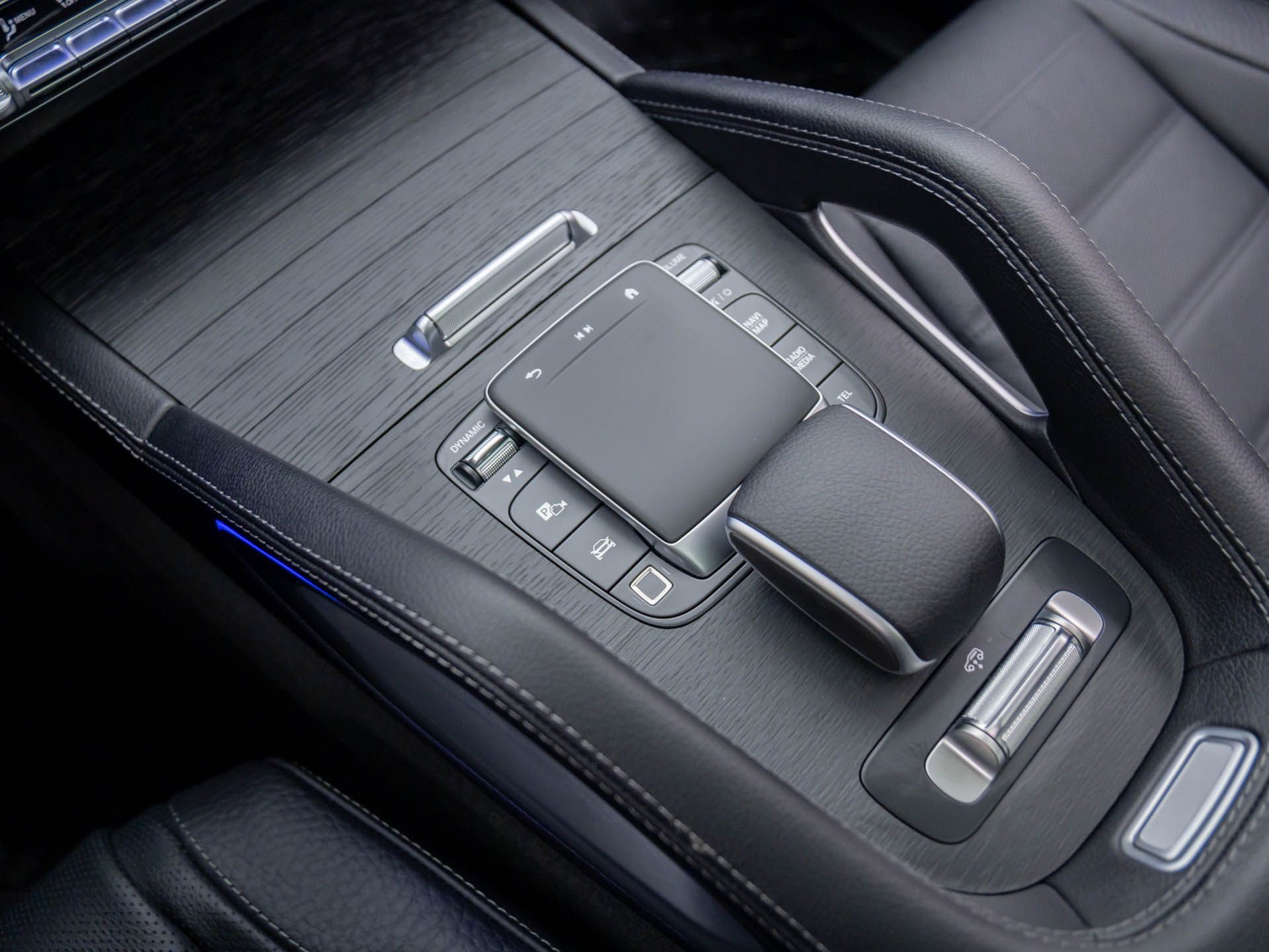 Vehicle image 15 of 43