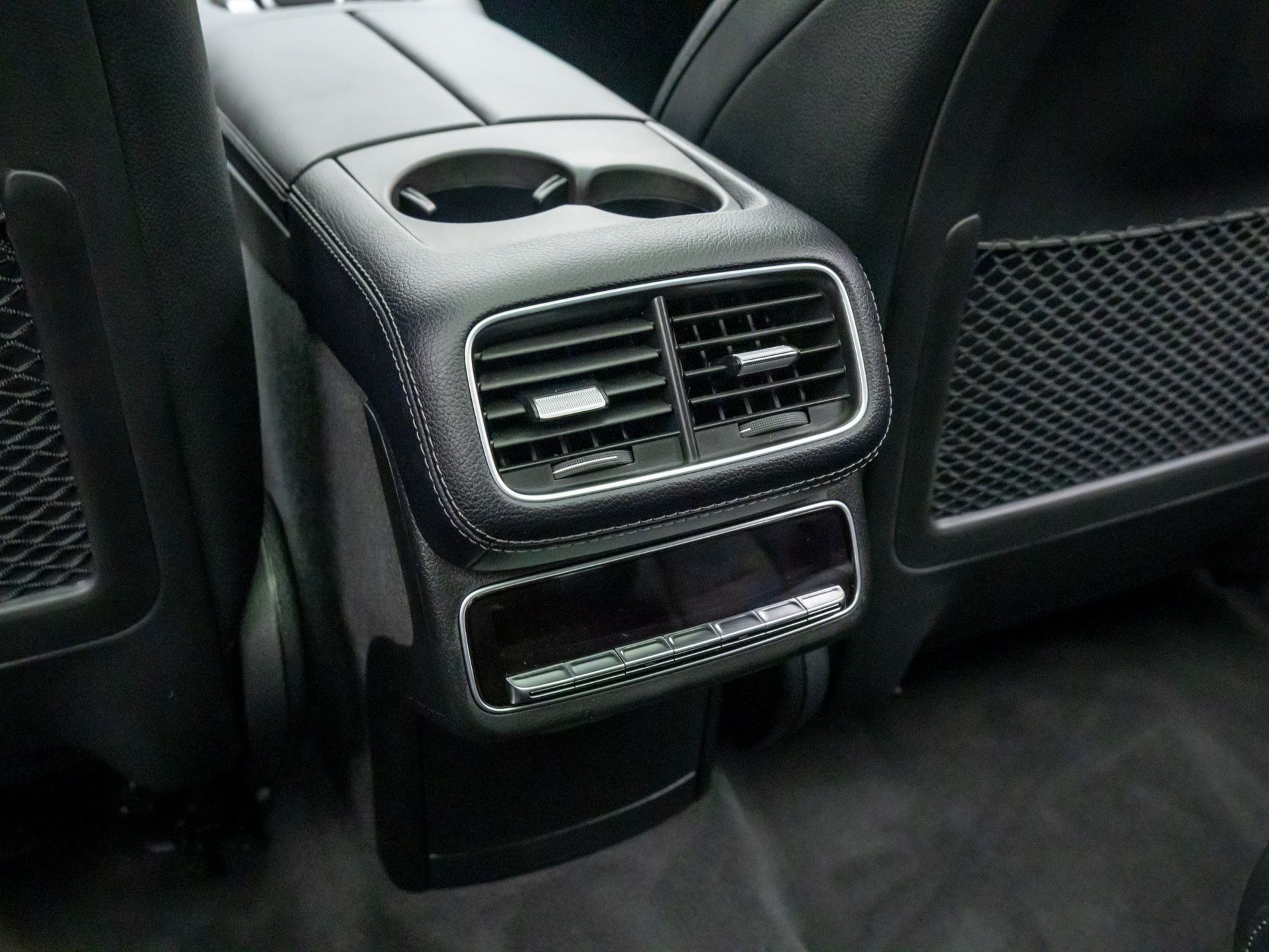 Vehicle image 22 of 41