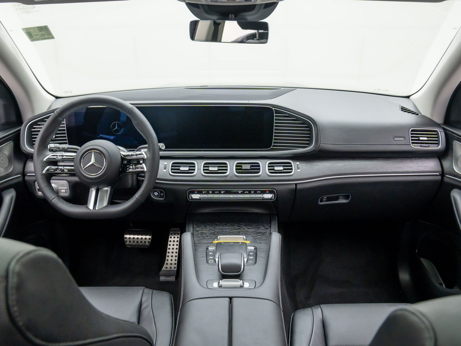 Vehicle image 11 of 41