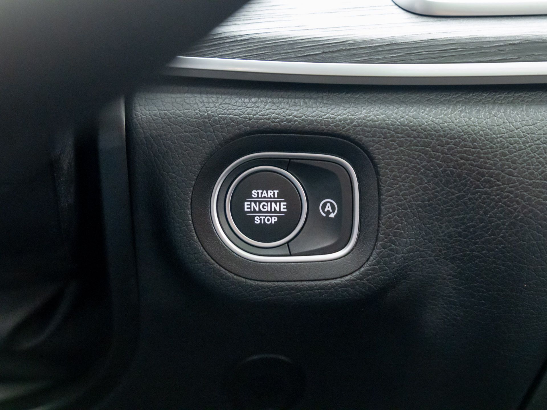 Vehicle image 24 of 41