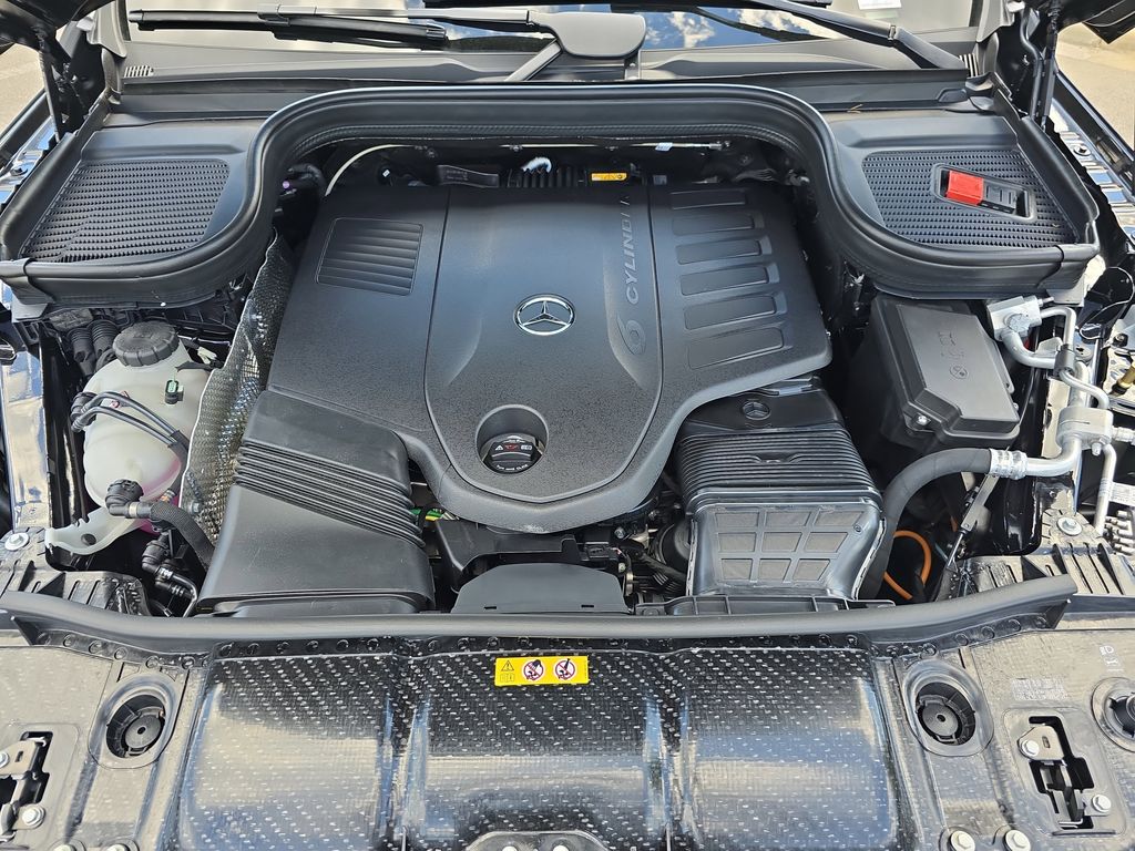 Vehicle image 33 of 39