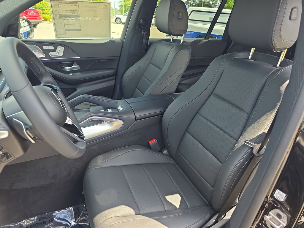 Vehicle image 17 of 39