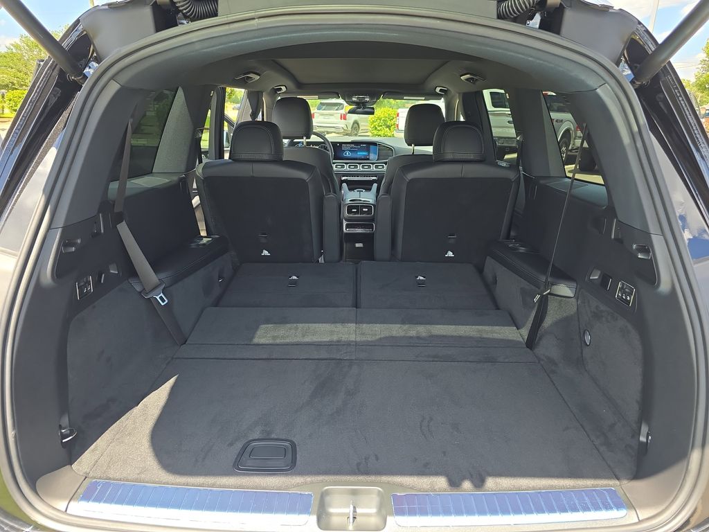 Vehicle image 14 of 39