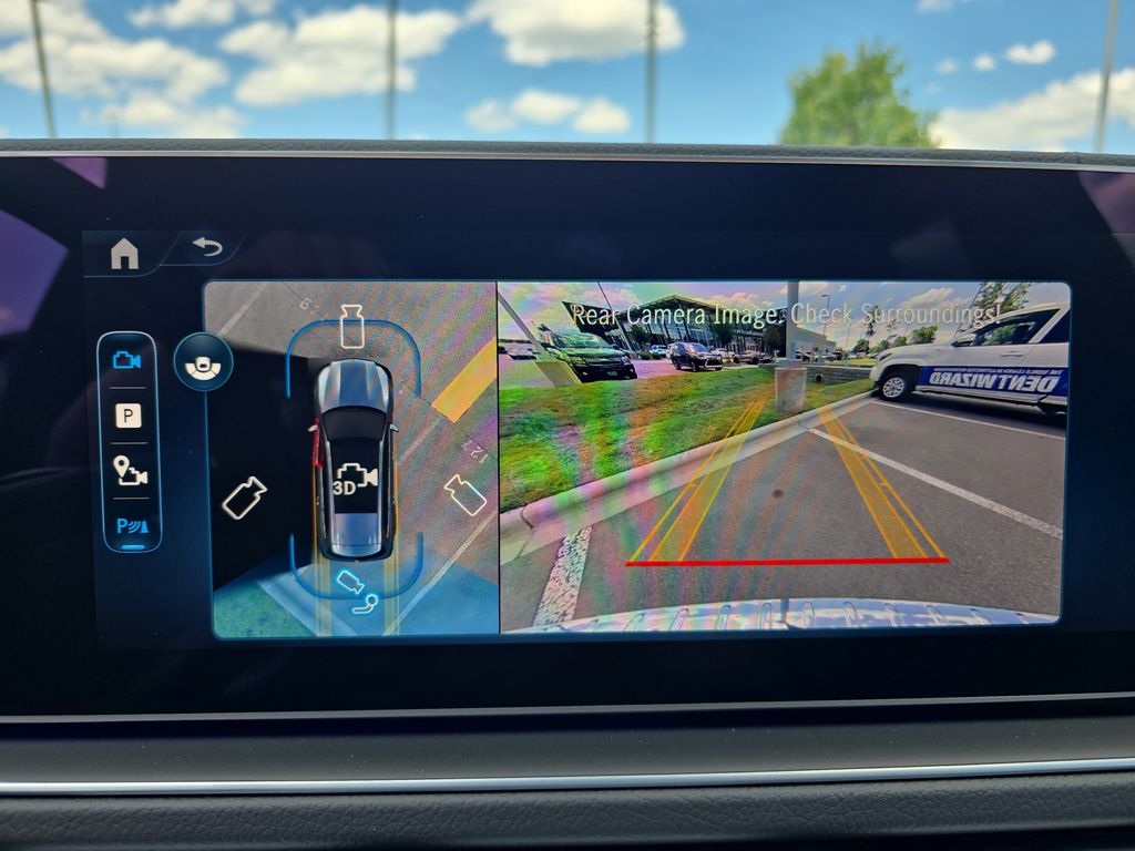 Vehicle image 26 of 39